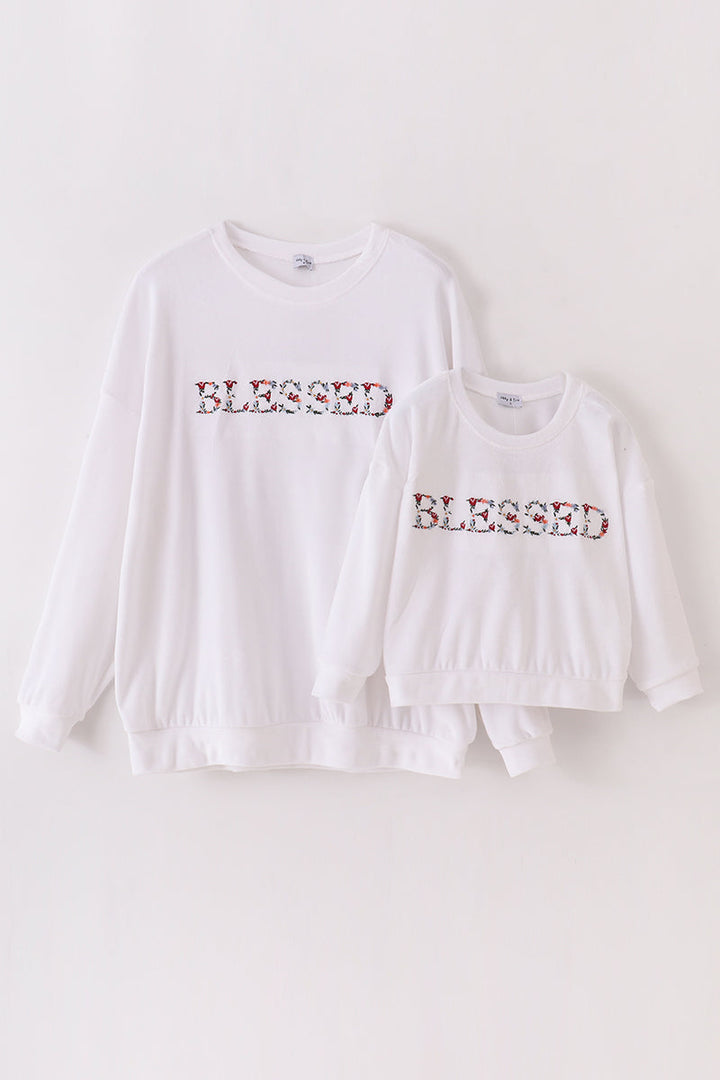 White Velvet Blessed Embroidery Mom&me Sweatshirt