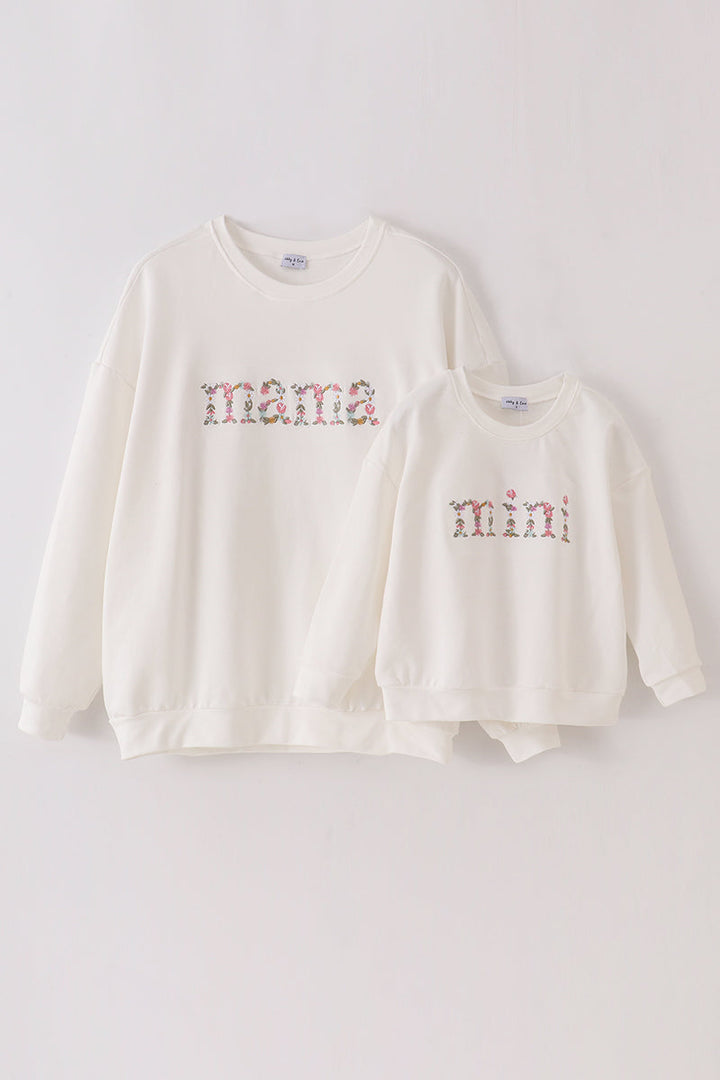 White Mini Embroidery Mom&me Sweatshirt