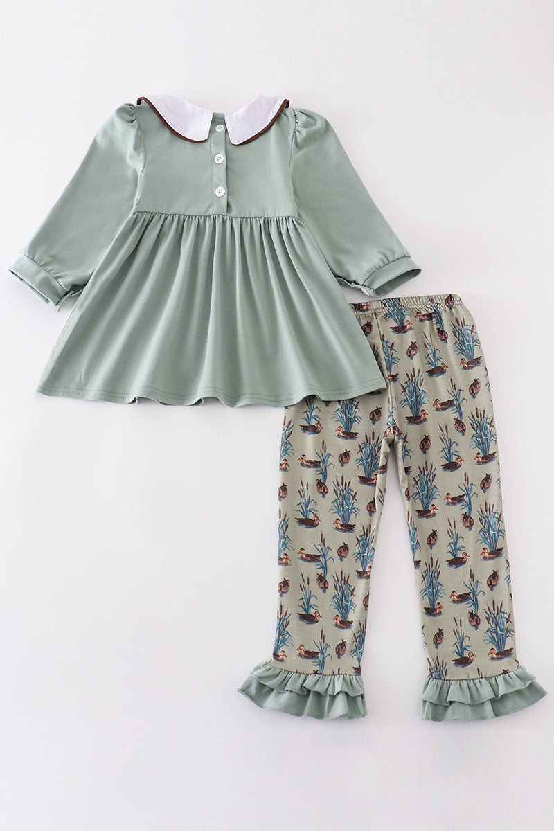 Sage Duck French Knot Girl Set