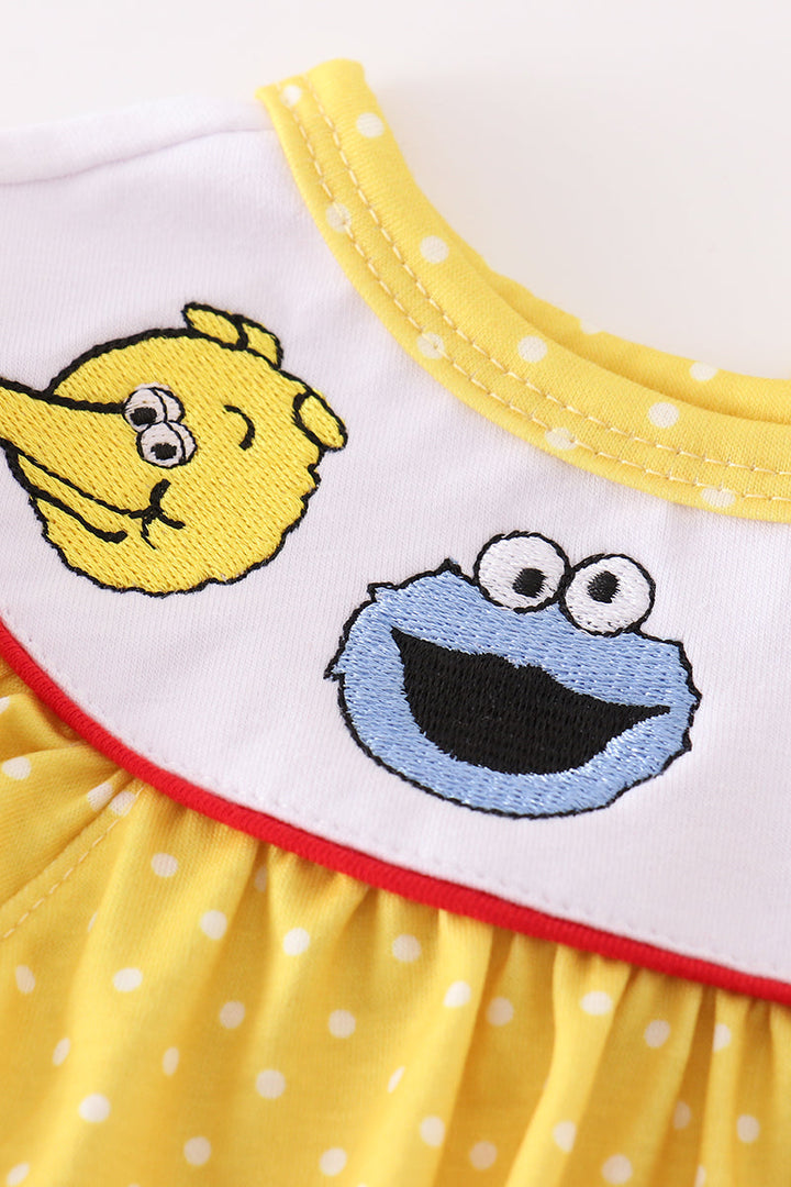 Yellow Dot Charactor Embroidery Girl Bubble